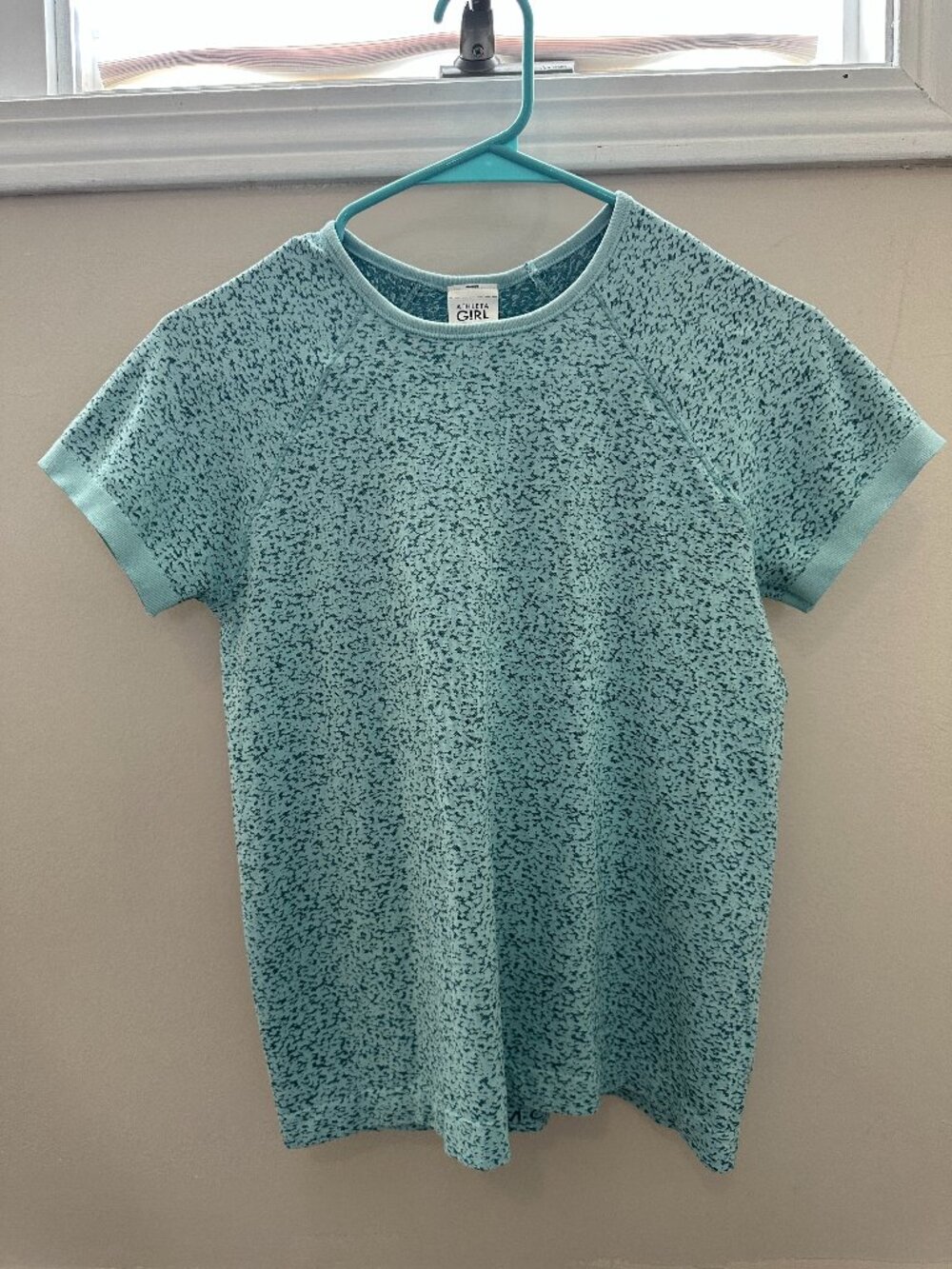 Athleta Girl Power Up Pebble Tee